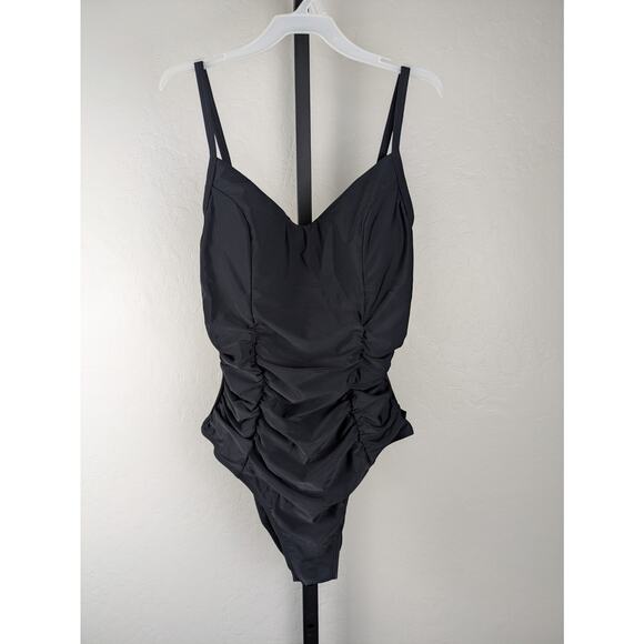 Cupshe black Alluring One-Piece Swimsuit with Lace-Up Back Detail - Picture 2 of 9